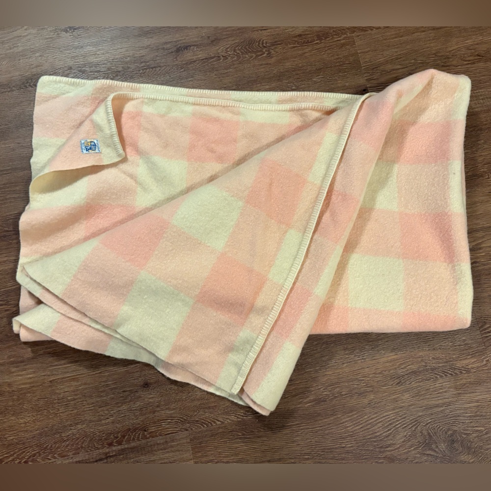 VTG Grandholm 100% Wool Pink and Cream Check Blanket Made in Scotland 68x74” EUC